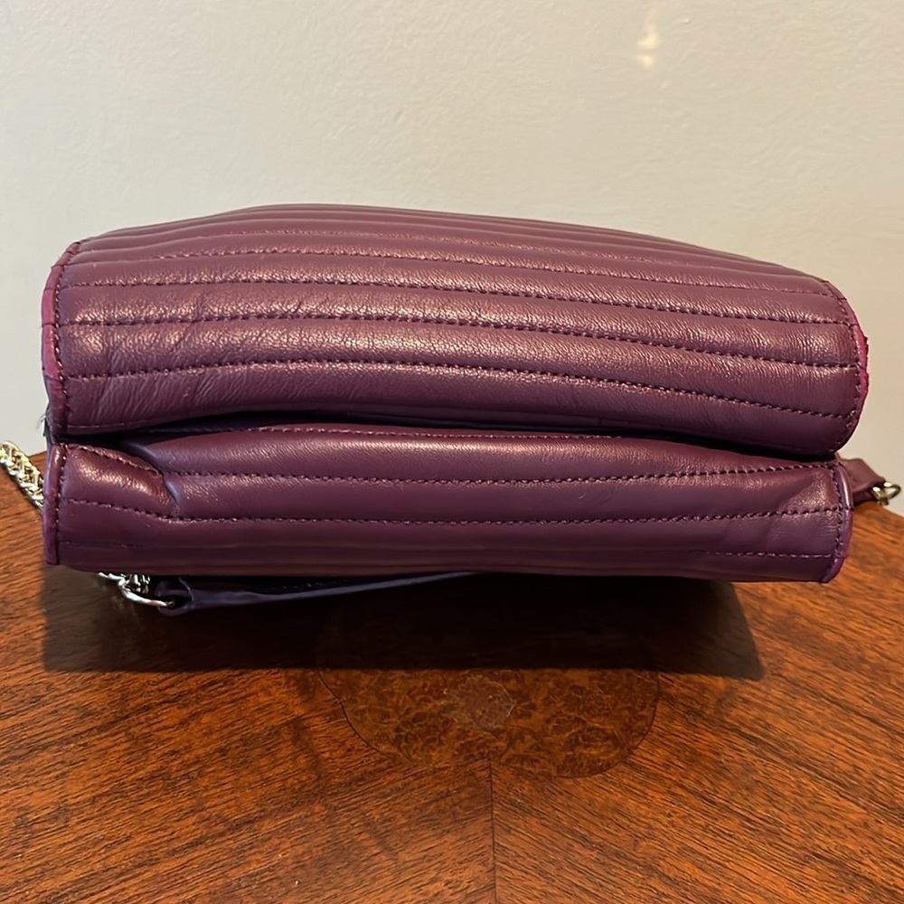Vince Camuto   Quilted Shoulder/Crossbody bag  purple leather goldtone hardware - Picture 10 of 17
